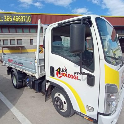 Alternative view of AUTOCARRO ISUZU