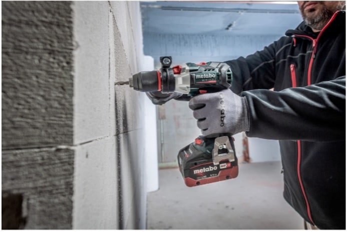 TRAPANO—AVVITATORE METABO SB 18