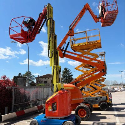 PIATTAFORMA ELETTRICA SEMOVENTE JLG TOUCAN 12 E PLUS